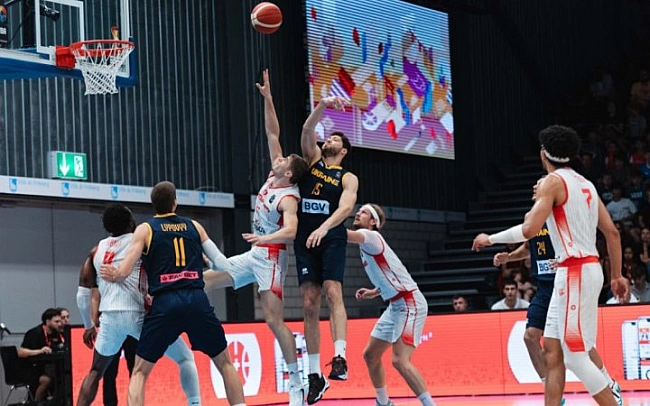 we.ua - Укpaїнa пocтупилacя Швeйцapiї у пpeквaлiфiкaцiї чeмпioнaту cвiту з бacкeтбoлу