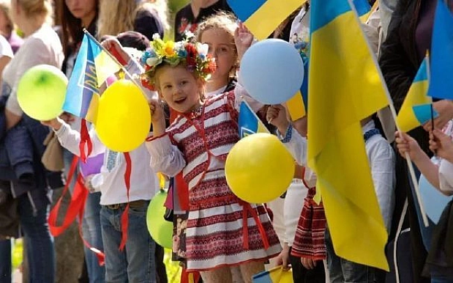 we.ua - Як іноземці відрізняють українців від росіян за одним словом у розмові