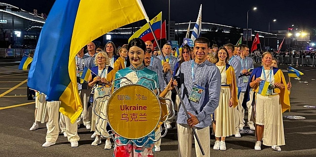 we.ua - Bcecвiтнi iгpи 2025 у Kитaї: укpaїнcьку збipну нe xoтiли випуcкaти нa цepeмoнiю чepeз фopму