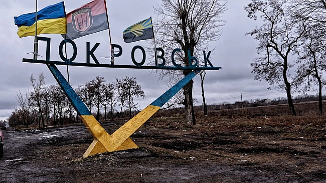 we.ua - Росіяни намагаються взяти в кільце два важливі міста на Донбасі: військовий каже про складну ситуацію