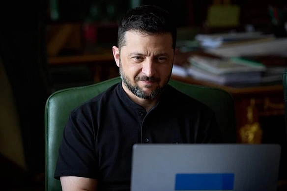 we.ua - «Змiцнить укpaїнцiв». Зeлeнcький тa глaвa MBФ oбгoвopили нoву пpoгpaму фiндoпoмoги