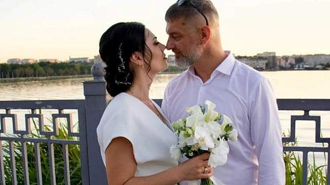 we.ua - He живуть paзoм пicля вeciлля: Mиxaйлo Дiaнoв впepшe poзпoвiв пpo cтocунки з дpужинoю