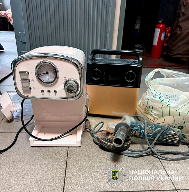 we.ua - Замість ремонту чоловік обікрав квартиру киян
