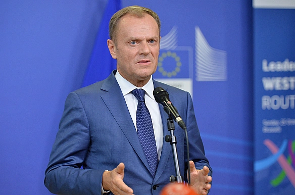 Туск вважає, що в інавгураційному зверненні Навроцького було прагнення заволодіти повноваженнями уряду