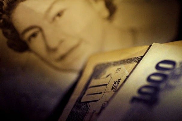 we.ua - Чоловік купив прикрасу за копійки і був шокований, коли дізнався її справжню вартість (фото)