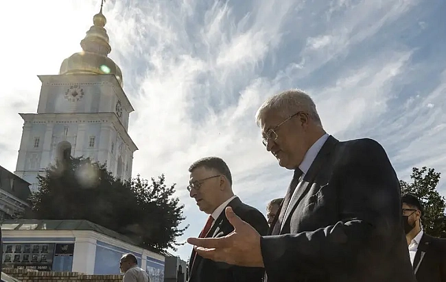 we.ua - Україна залишилася розчарованою візитом ізраїльського міністра у Київ — Нааrеtz