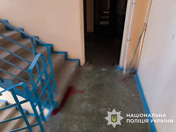 we.ua - Побив і залишив у під’їзді — у Києві судитимуть нападників