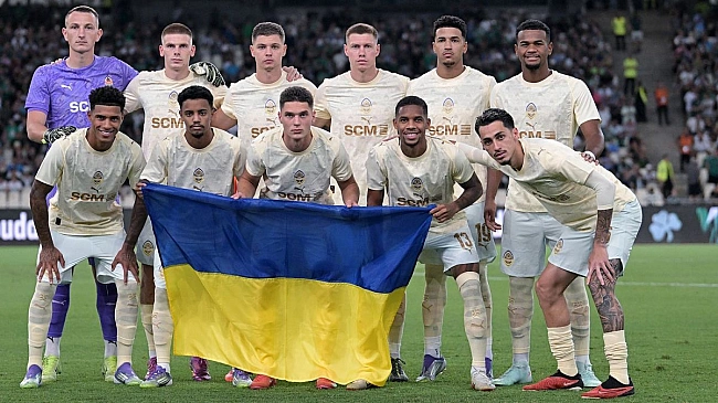 we.ua - Героїчні сейви Різника у відеоогляді матчу Панатінаїкос – Шахтар