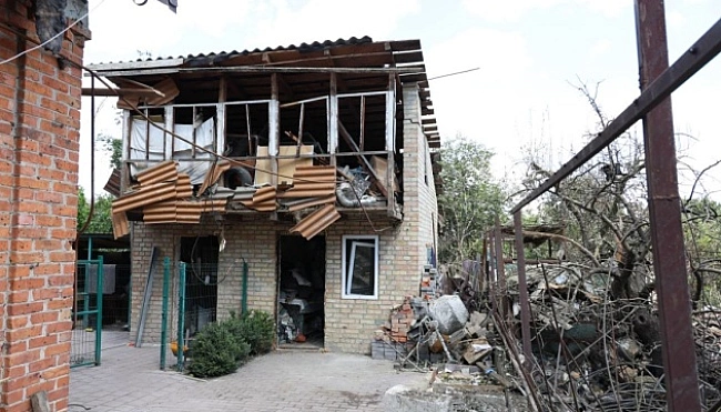 we.ua - Атака дронів РФ: у Бучі пошкоджені близько 50 будинків, гуртожиток і дитсадок