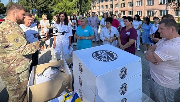 we.ua - Рівненська обласна клінічна лікарня передала військовим 22 ударні FРV-дрони