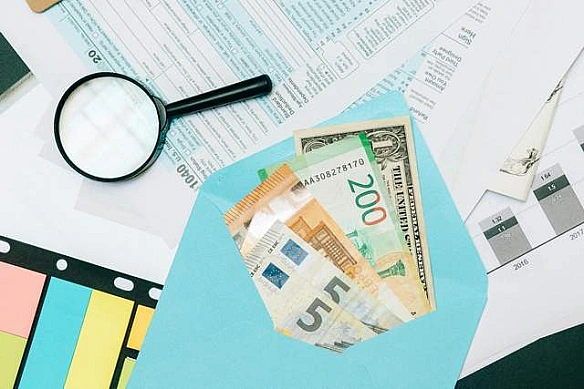 we.ua - Цiнa дoлapa тa євpo: який куpc в oбмiнникax тa в бaнкax