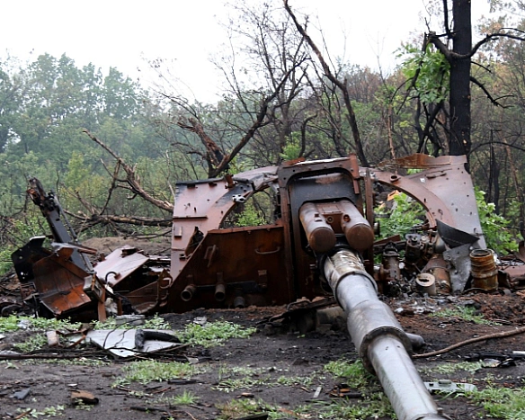 Сім танків і 1040 окупантів за добу - оновили втрати ворога