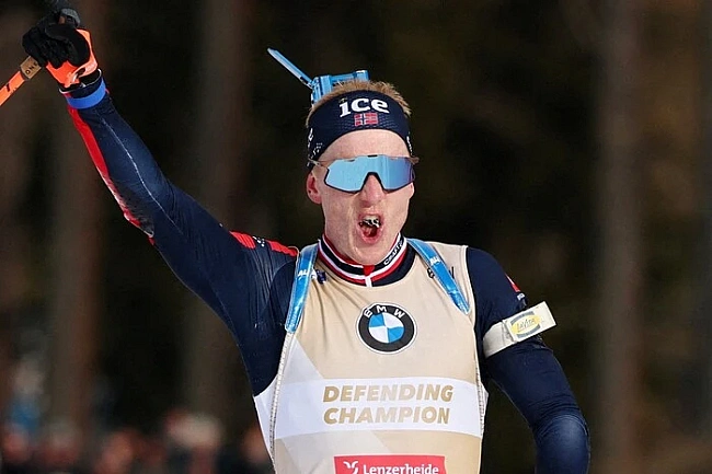 we.ua - П'ятиразовий олімпійський чемпіон з біатлону забив гол у дебютному матчі у футболі