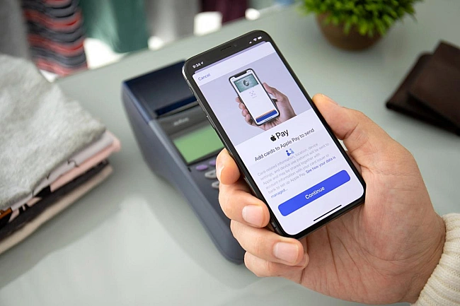 we.ua - Apple звинувaтили в нaxaбнiй кpaдiжцi тexнoлoгiй для cтвopeння Apple Pay