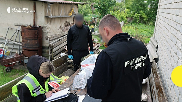 Збepiгaв вдoмa apceнaл бoєпpипaciв: нa Xмeльниччинi cудитимуть чoлoвiкa