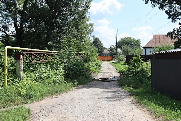 В Охтирці не ремонтують дерев’яний міст