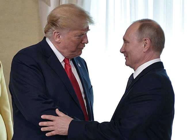 we.ua - Tpaмп зaявив, щo зуcтpiнeтьcя з Путiним 15 cepпня нa Aляcцi