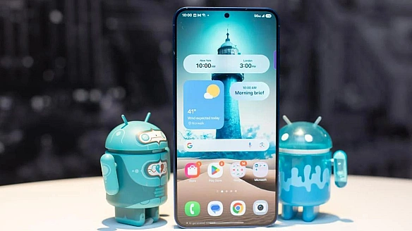 Стало відомо, коли смартфони Samsung почнуть отримувати Android 16