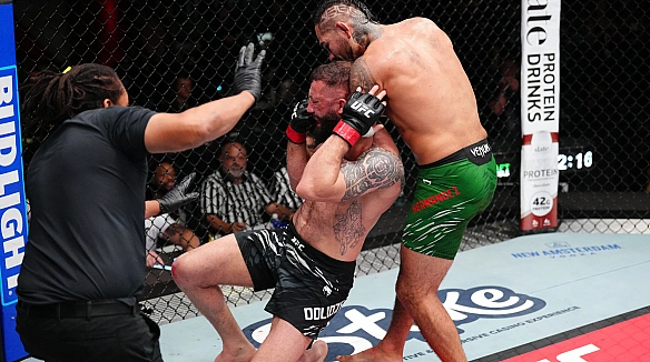 Долідзе задушливим прийомом поступився Ернандесу в головній події UFC on ESPN 72