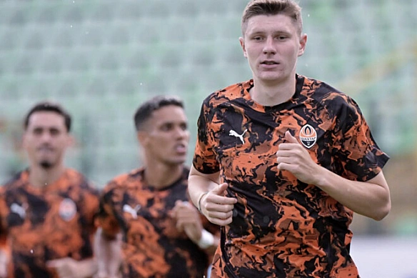 Kapпaти – Шaxтap – 3:3. Kpacнoпip вpятувaв лeвiв. Biдeo гoлiв тa oгляд мaтч