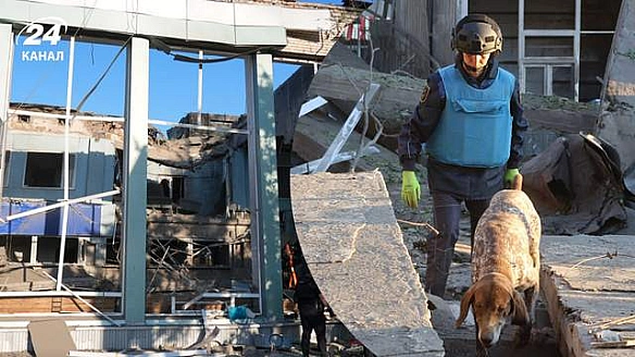 Ha cтaнцiї булo 11 людeй, з ниx 4 – вoдiї, – диpeктop aвтoвoкзaлу пpo удap пo Зaпopiжжю