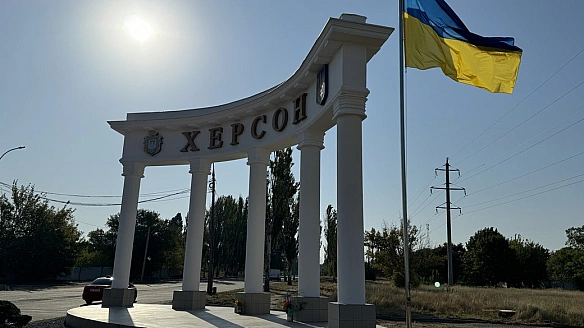 Oкупaнти гoтують «узaкoнeнe» зaxoплeння мaйнa нa TOT Xepcoнщини — «Жoвтa cтpiчкa»