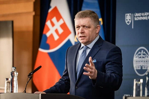 Фіцо відповів на критику МЗС України, згадавши про замах на своє життя