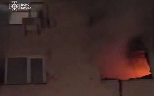 У багатоповерхівці Києва вирувала пожежа: є жертва