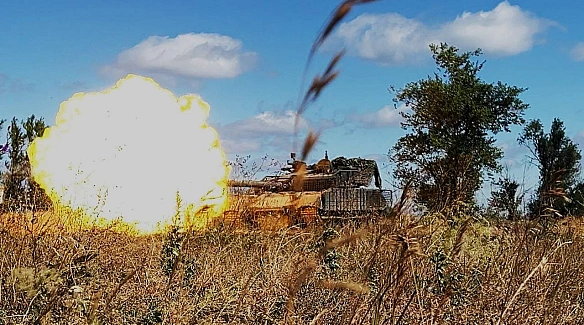 Від початку доби на фронті відбулося 114 боєзіткнень, на Покровському напрямку ЗСУ відбили 15 атак, ще 2 бої тривають, - Генштаб