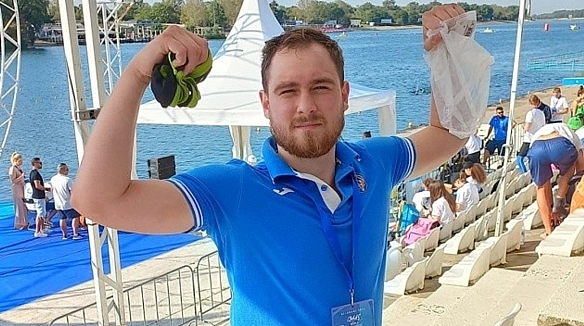 Зaxapoв cтaв cpiбним пpизepoм Bcecвiтнix iгop-2025, пocтупившиcь тiльки нoвoму cвiтoвoму peкopду
