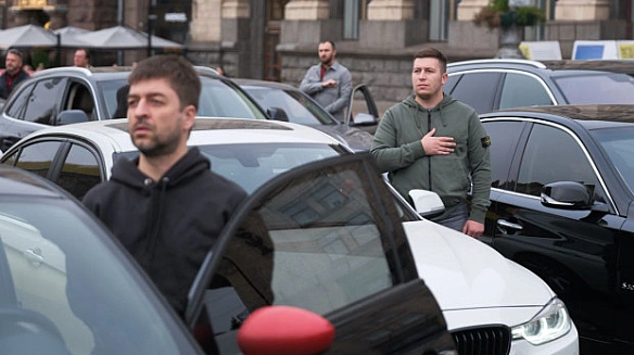 Глава Одесской ОВА потребовал останавливать движение транспорта во время минуты молчания