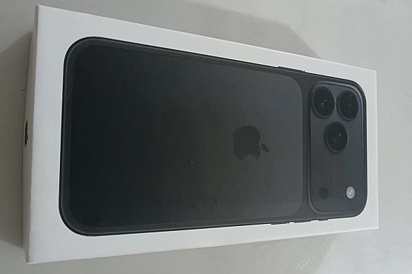 Зустрічайте iPhone 17 Pro! Підробка вийшла раніше за оригінал