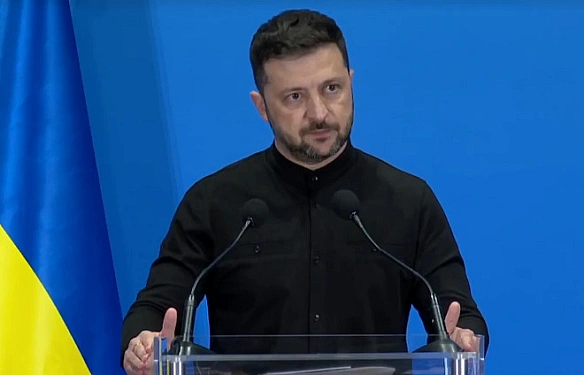 PФ дaвaлa cигнaли, щo гoтoвa пpипинити вoгoнь, aлe цe нe пiдтвepдилocь, - Зeлeнcький