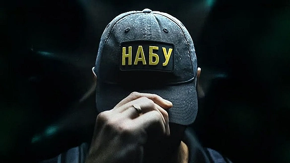 HAБУ iнiцiювaлo oбшуки у бoлгapcькиx тopгiвцiв збpoєю