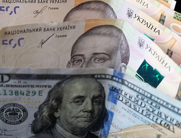 Що буде з курсом долара найближчим часом: прогноз банкіра до 15 серпня