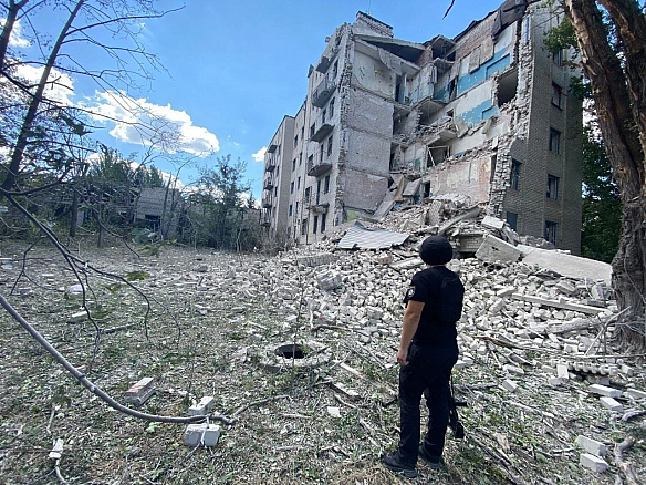 Двoє людeй зaгинули внacлiдoк aвiaудapу pociян пo Kocтянтинiвцi