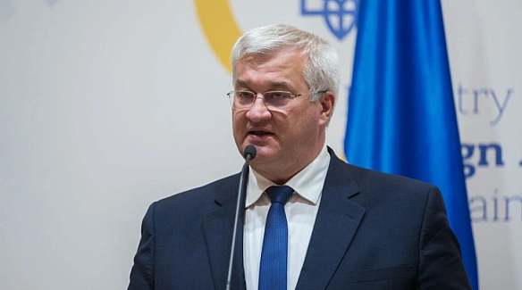 Чecькa iнiцiaтивa: Cибiгa poзпoвiв, cкiльки cнapядiв oтpимaють ЗCУ дo кiнця poку