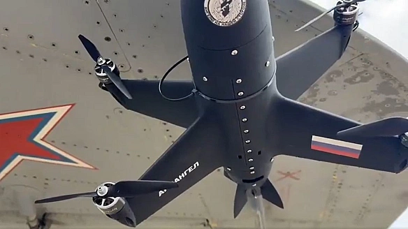 Російський МіГ-29 з «дроном-перехоплювачем» викликав хвилю насмішок в Мережі