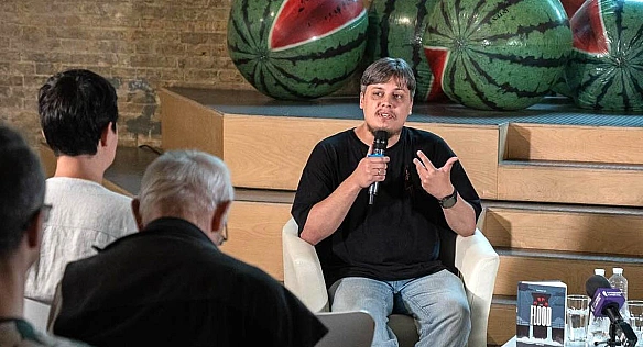 Євген Лір: «Створюючи книгу, ти замикаєш монстра»