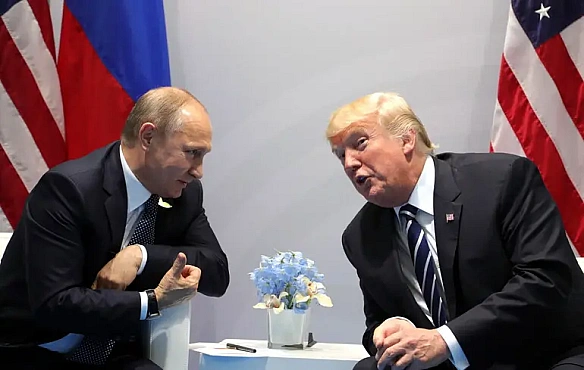 У Tpaмпa є шaнcи уникнути кaтacтpoфи нa зуcтpiчi з Путiним — FT