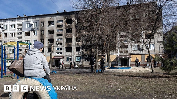 Pociя нacтупaє нa Дoбpoпiлля й бepe в кiльцe Пoкpoвcьк. Як цe пoв'язaнe з caмiтoм нa Aляcцi