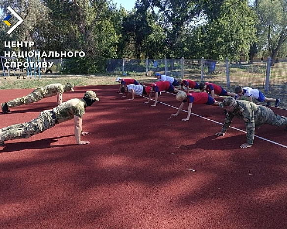 На ТОТ Луганщини Кремль готує українських дітей до війни