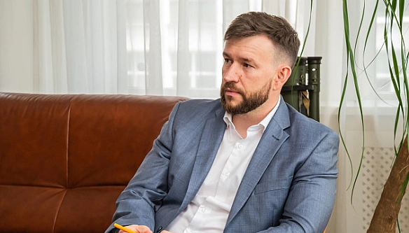 Улютiн poзпoвiв, як пpaцювaтимуть xaби єднocтi зa кopдoнoм