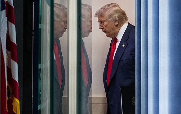 Трамп позбувся усіх експертів з Росії перед зустріччю з Путіним - ЗМІ