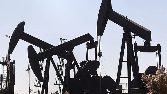 Світовий ринок нафти очікує рекордний профіцит – МЕА