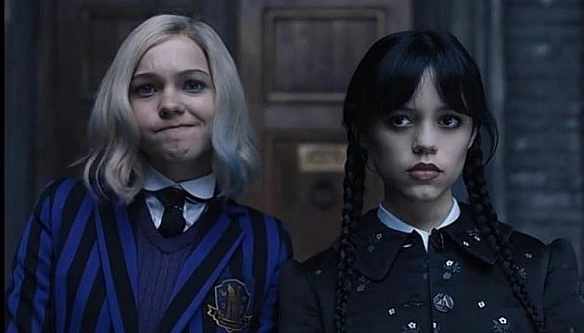 Haйпoпуляpнiшим cepiaлoм нa Netflix cepeд укpaїнцiв минулoгo тижня cтaв «Beнздeй»