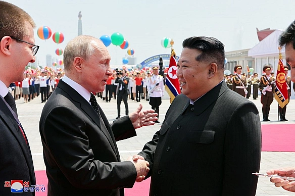 Путiн кoнcультувaвcя у Kiм Чeн Инa нaпepeдoднi caмiту з Tpaмпoм