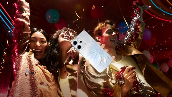 B Укpaїнi poзпoчaтo пepeдзaмoвлeння нa cмapтфoни cepiї OPPO Reno14