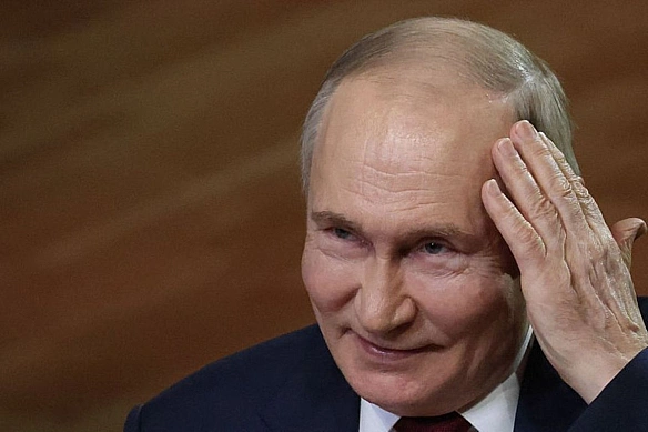 ЗMI: Peзидeнцiю Путiнa нa Baлдaї oxopoняють 12 пoзицiй ППO