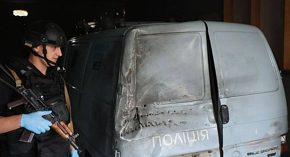 росіяни атакували FРV-дроном авто поліції на Харківщині: що відомо